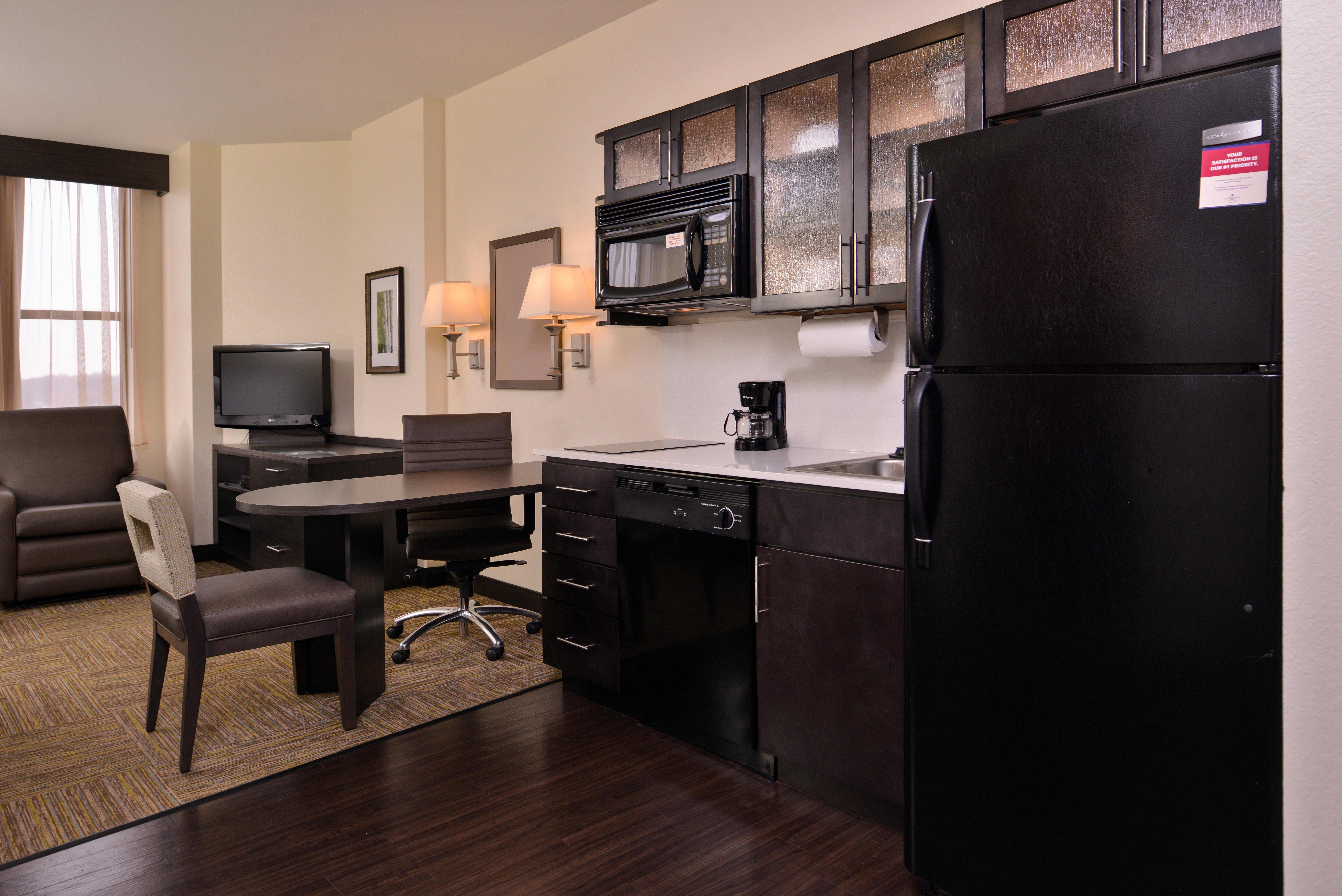 Candlewood Suites Terre Haute By Ihg Bagian luar foto