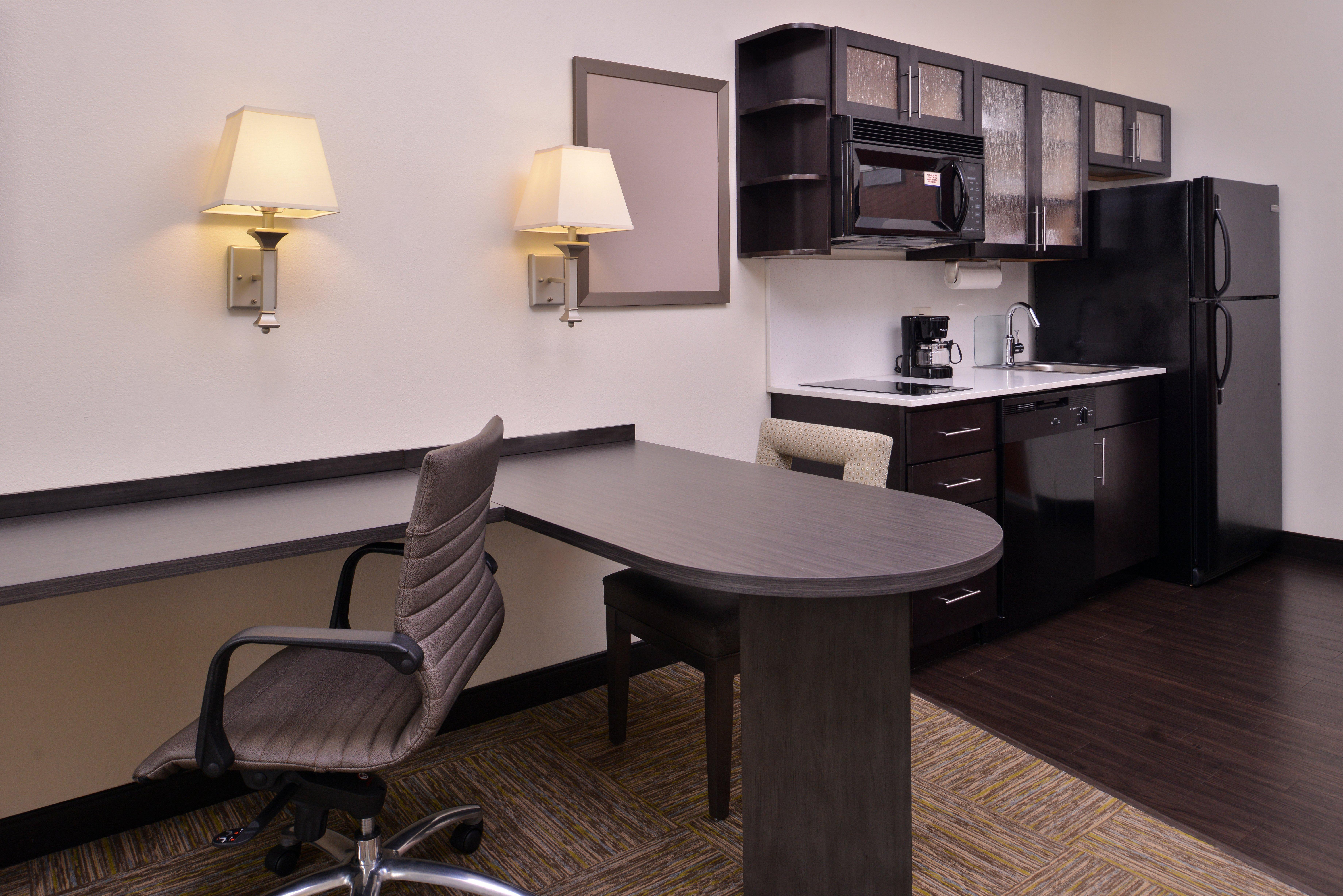 Candlewood Suites Terre Haute By Ihg Bagian luar foto