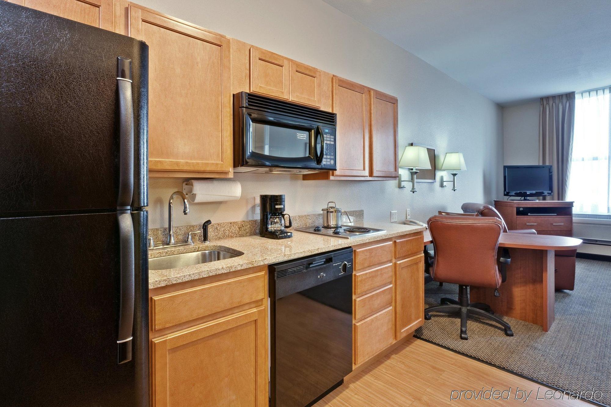Candlewood Suites Terre Haute By Ihg Ruang foto