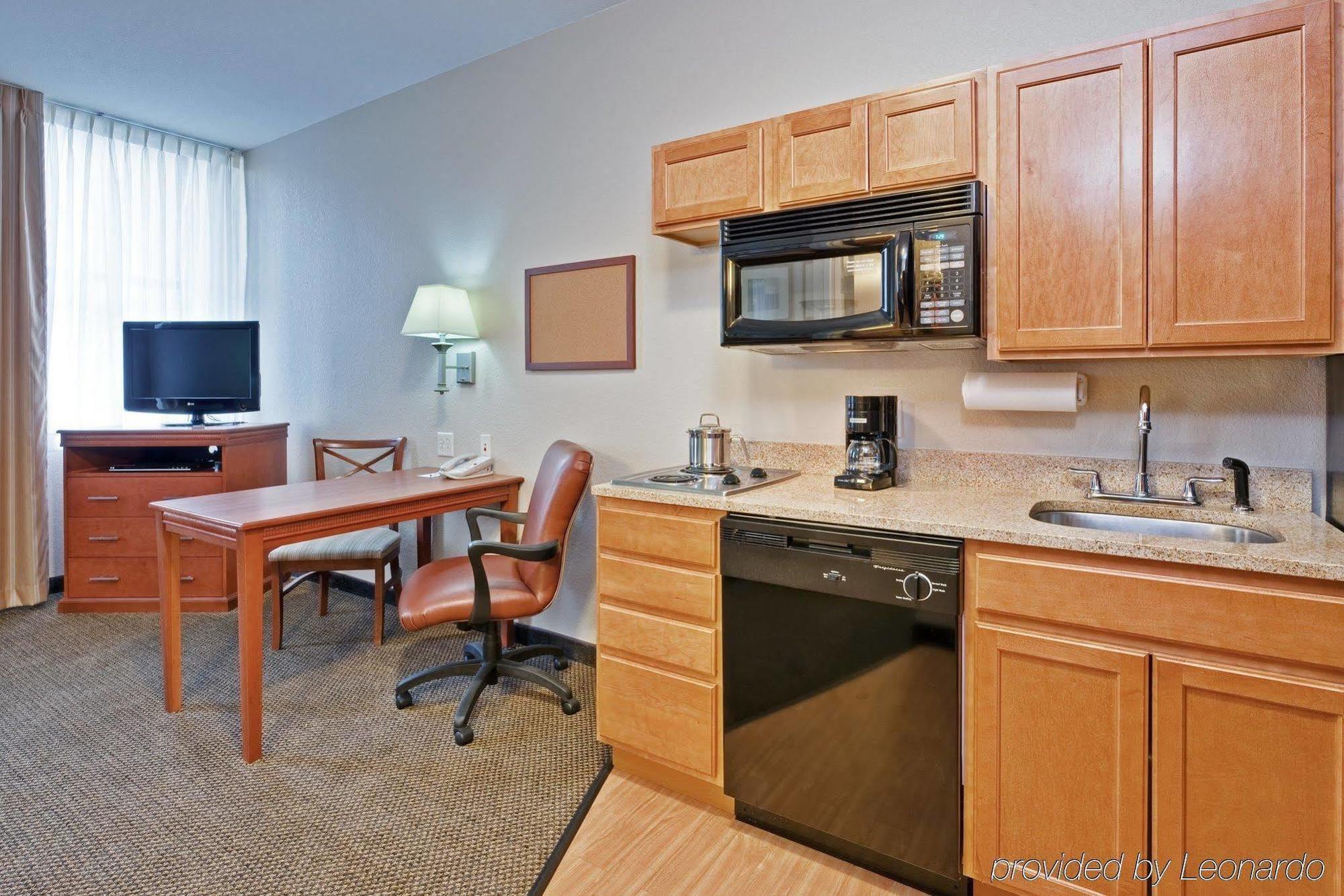 Candlewood Suites Terre Haute By Ihg Bagian luar foto